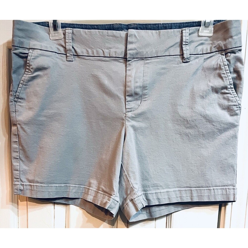 Bass & Co. Women’s Gray Stretch Twill Chino Shorts Size 14 Cotton Spandex EUC